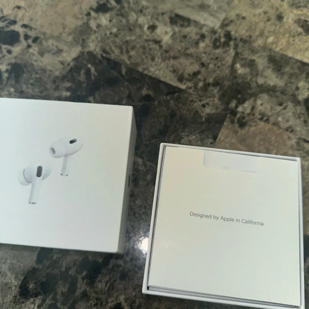 Apple AirPods Pro 2 - White